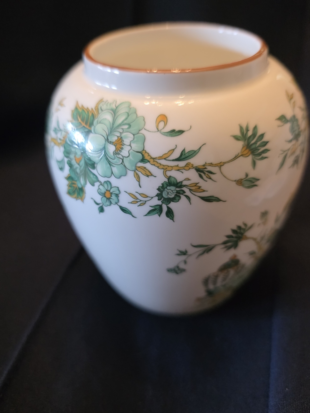 Crown Staffordshire 'Kowloon' Bone China Piece in Green Mark 4.5" Bud Vase - Picture 3 of 6